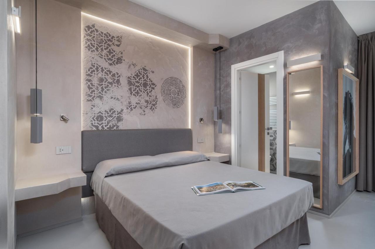 Villa Ilma Luxury Rooms อาร์ซาเคนา ภายนอก รูปภาพ