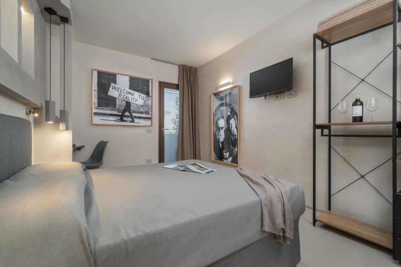 Villa Ilma Luxury Rooms อาร์ซาเคนา ภายนอก รูปภาพ