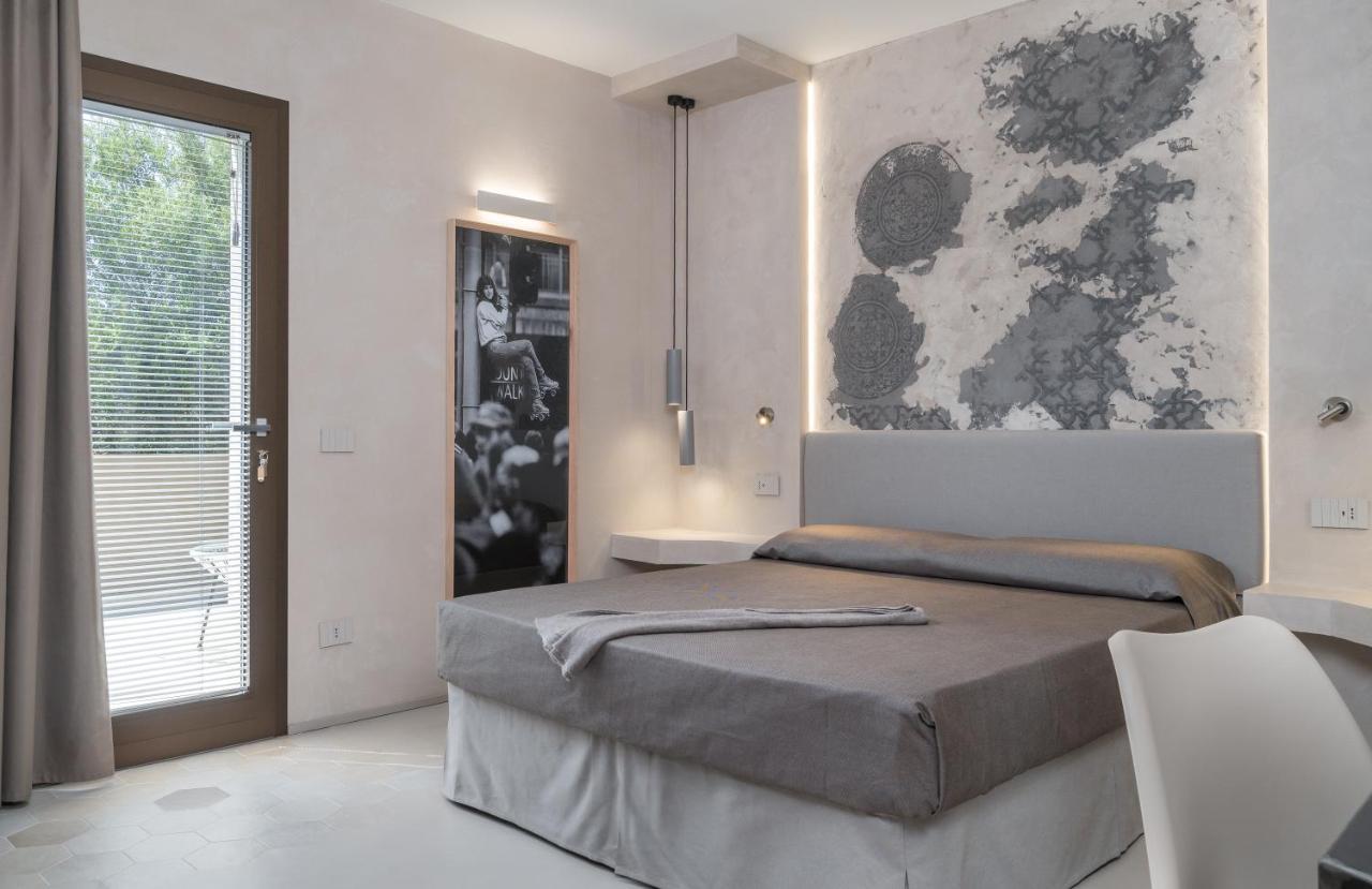 Villa Ilma Luxury Rooms อาร์ซาเคนา ภายนอก รูปภาพ