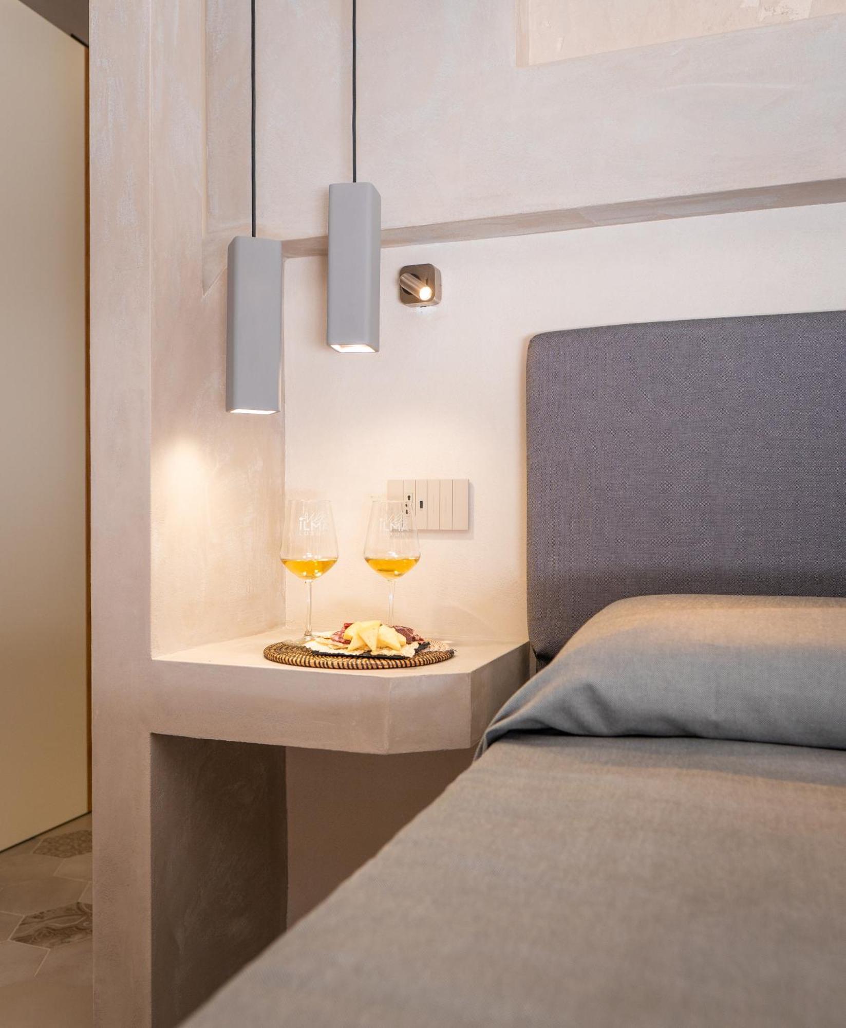 Villa Ilma Luxury Rooms อาร์ซาเคนา ภายนอก รูปภาพ